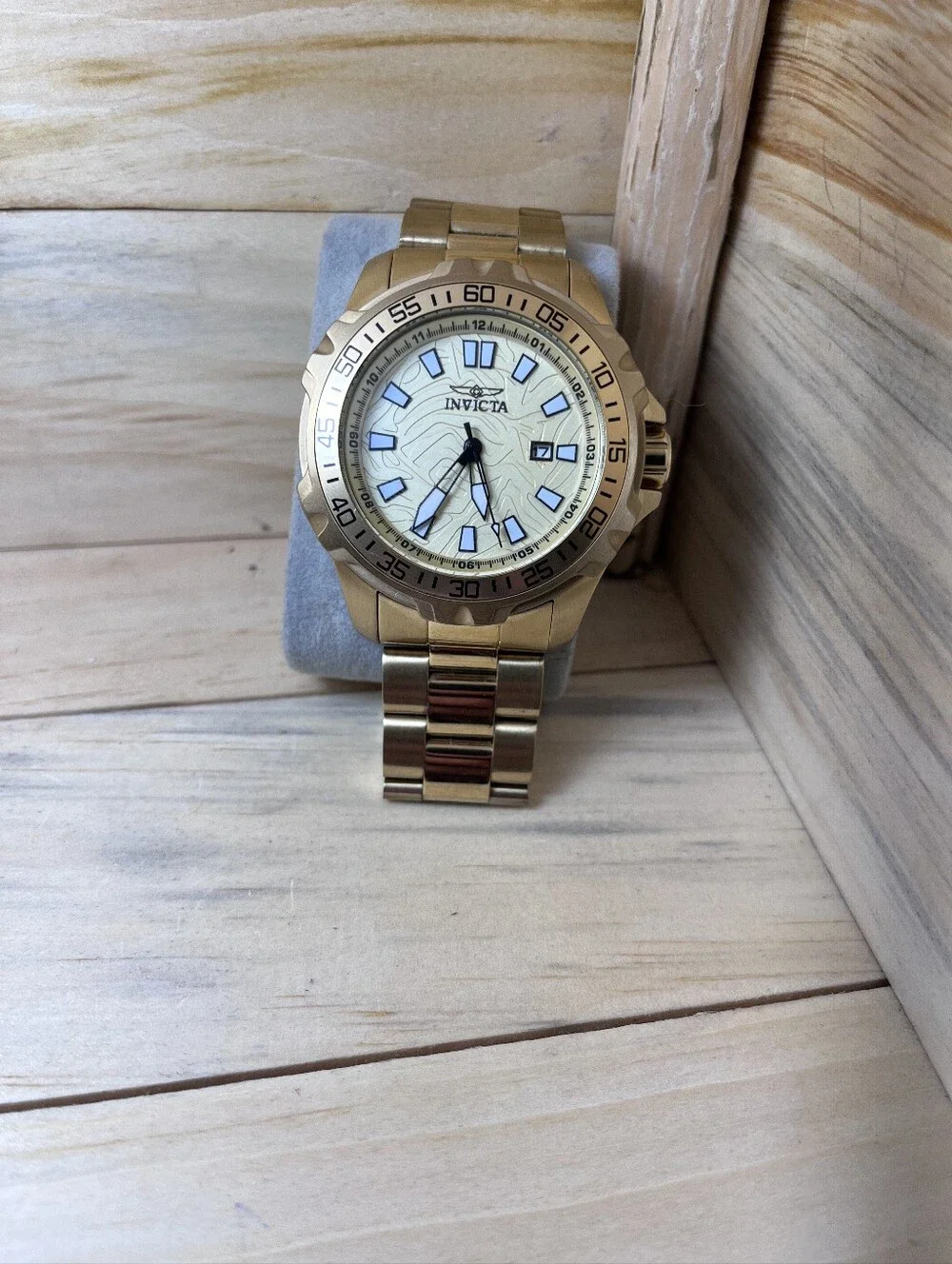 Invicta pro diver